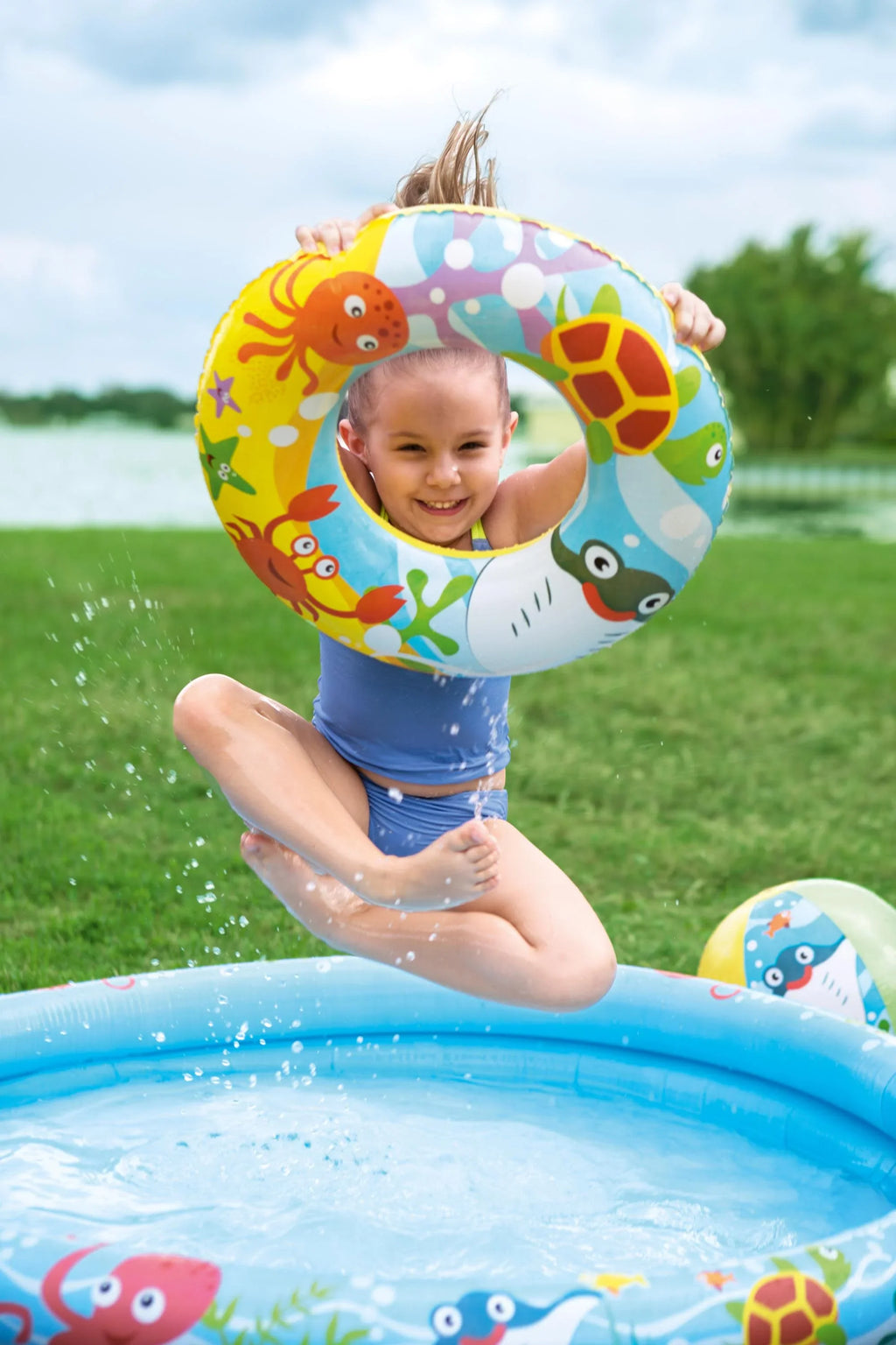 Inflatable Circle Baby Pool with Beach Ball and Swim Ring. H2OGO! 48in
