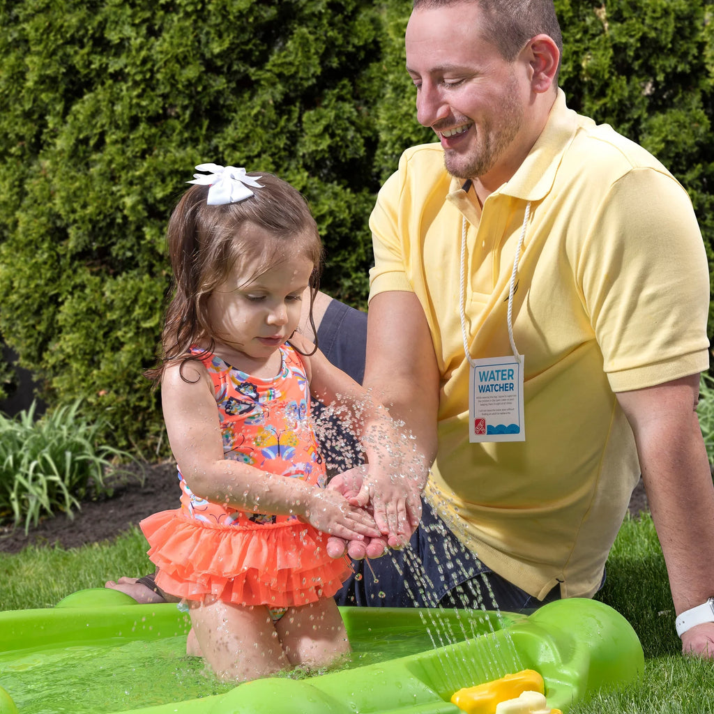Step2 Waterbug Splash Pad Green Plastic Outdoor liquid Playset for Toddlers