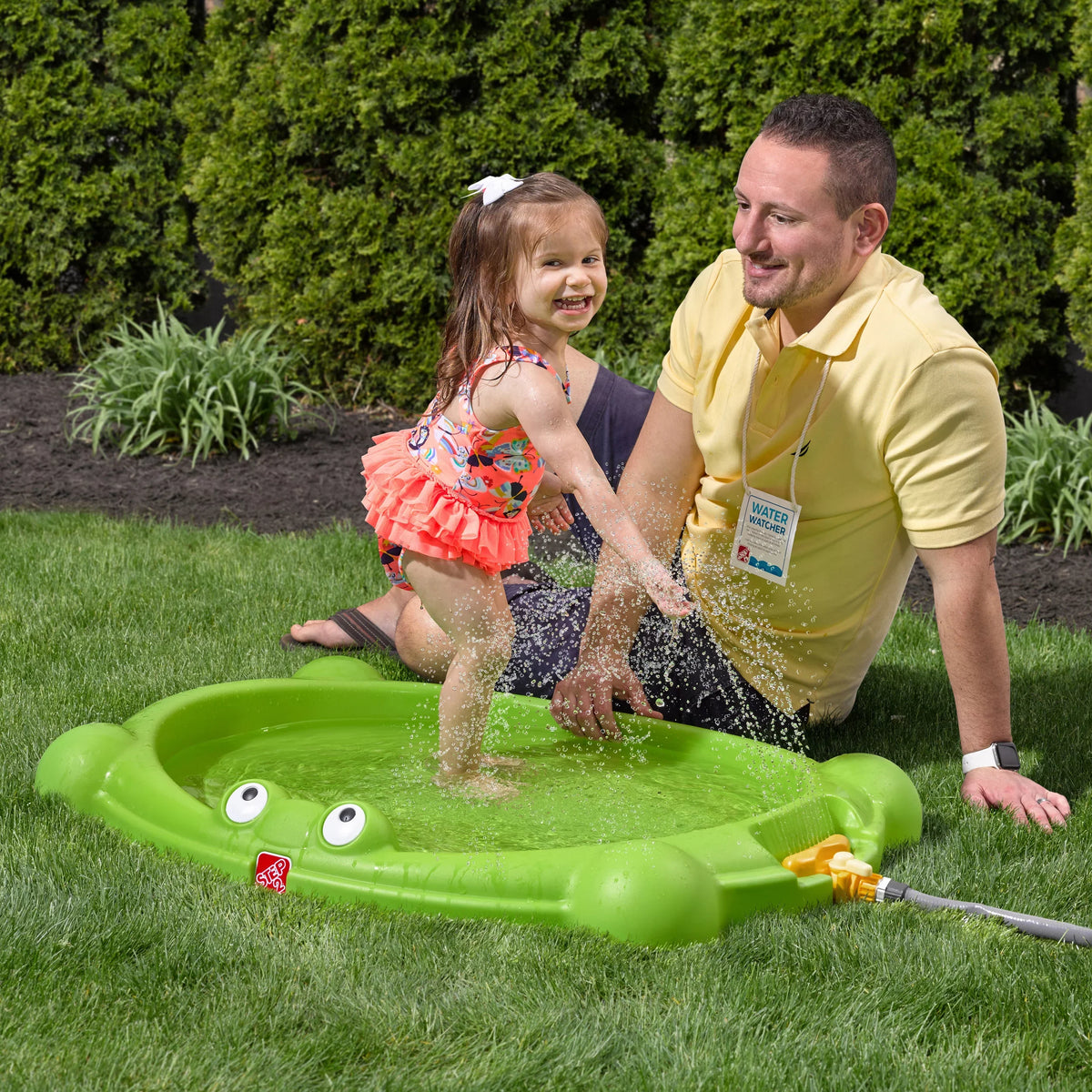 Step2 Waterbug Splash Pad Green Plastic Outdoor liquid Playset for Toddlers