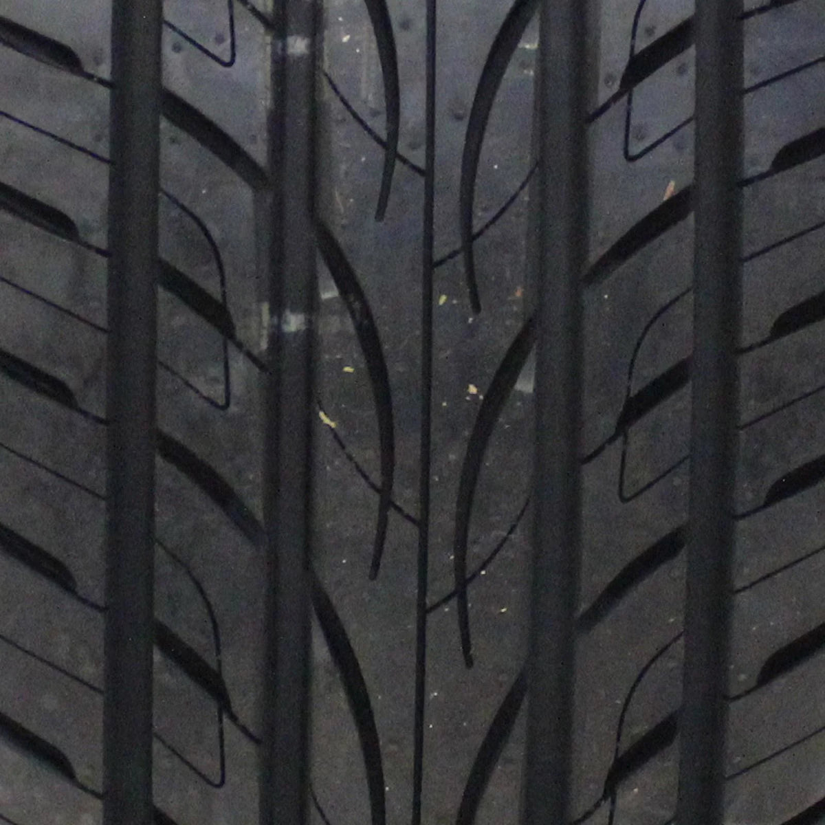 Yokohama Avid ENVigor ZPS 195/55R16 87V Tire Fits: 2007-09  Prius Touring, 2005-06  Corolla XRS
