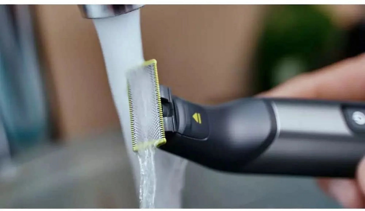 Philips Norelco OneBlade Rechargeable Hair Trimmer & Shaver QP6550/70